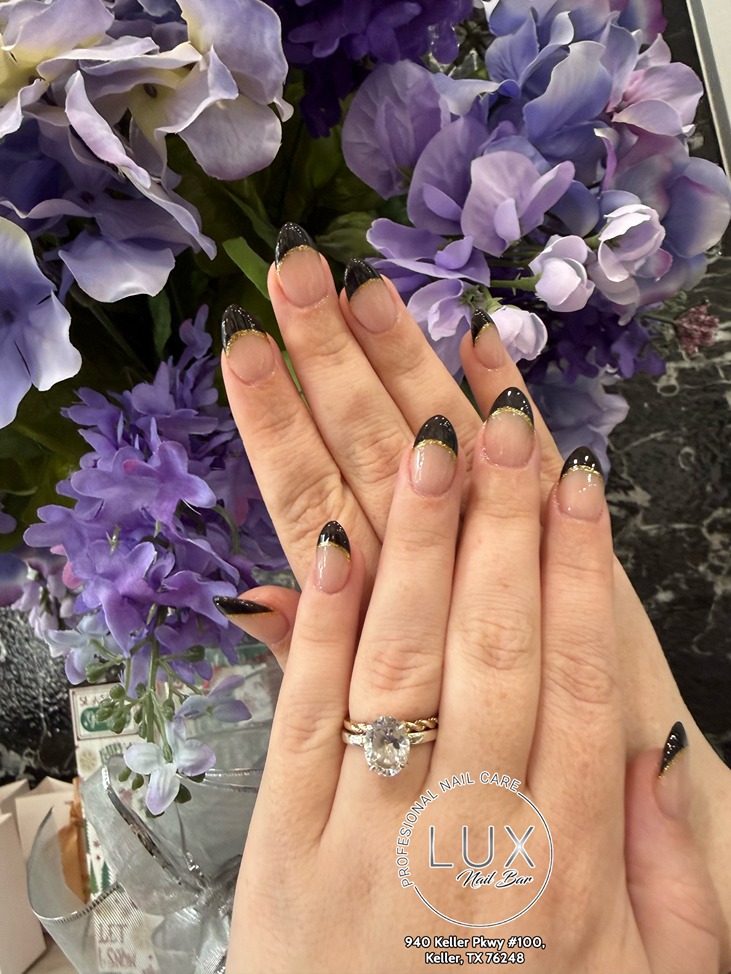 Lux Nail Bar